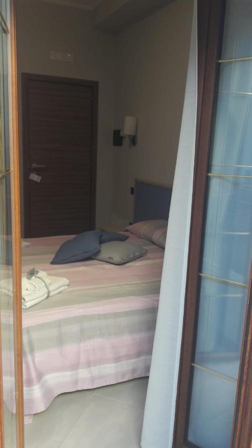 Affittacamere Borgata Marina Roseto Capo Spulico Exteriör bild