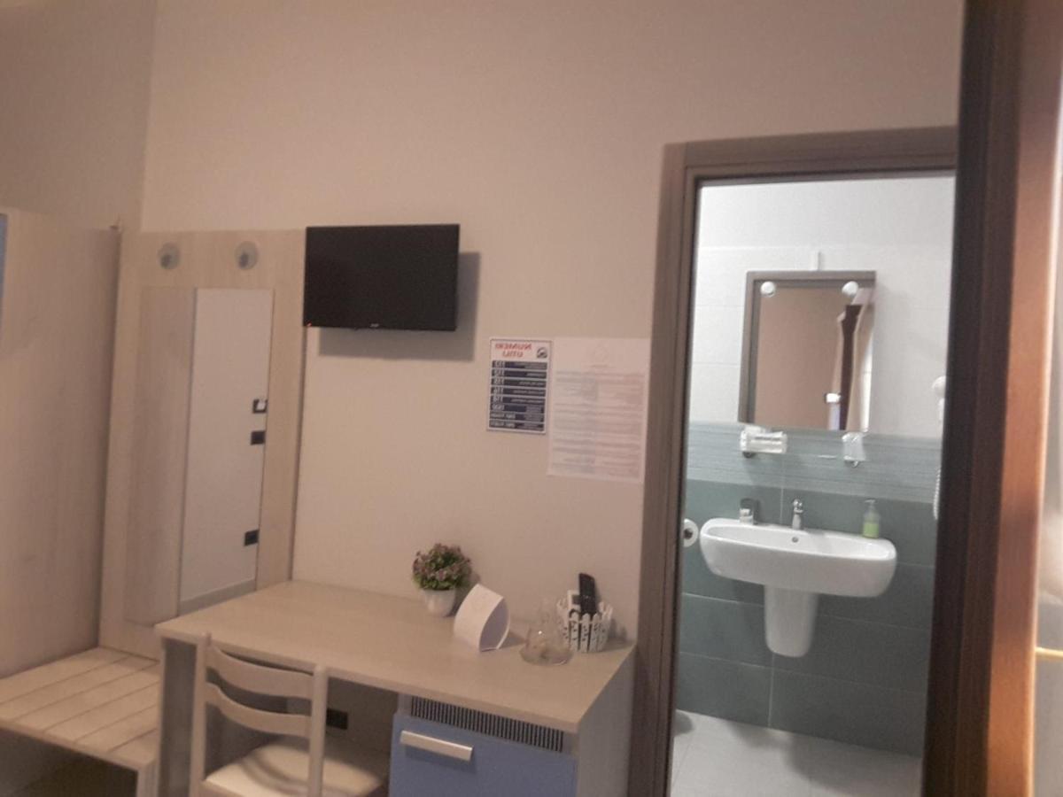 Affittacamere Borgata Marina Roseto Capo Spulico Exteriör bild